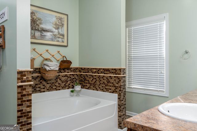 135 Mercer Lane, Cartersville, GA 30120