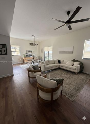 8390 SW 72nd Avenue 519, Miami, FL 33143
