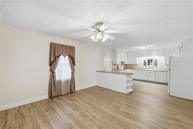 1304 Pine Valley Road, Gainesville, GA 30501