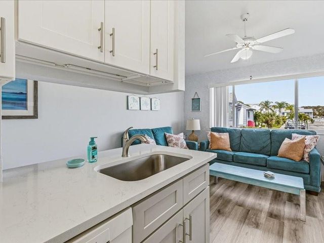 522 BEACH PARK LANE V220, Cape Canaveral, FL 32920