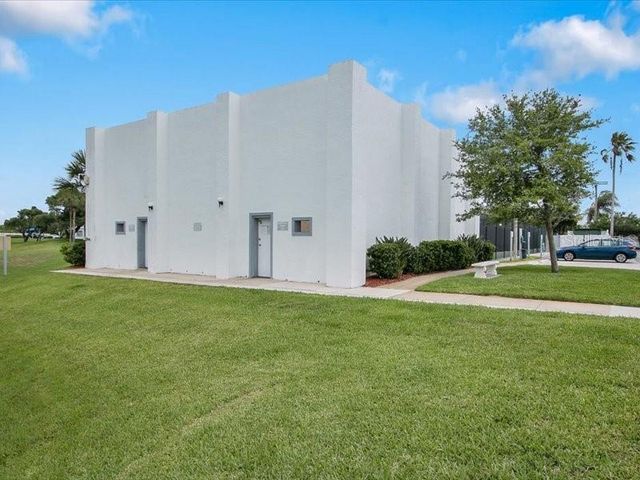 522 BEACH PARK LANE V220, Cape Canaveral, FL 32920