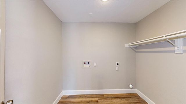 4914 29th Street, Dickinson, TX 77539