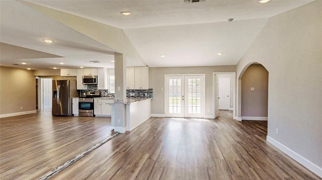 4914 29th Street, Dickinson, TX 77539