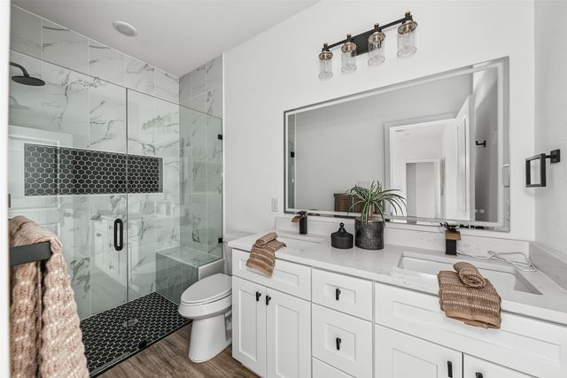 5822 Stonegate Circle, Granbury, TX 76048