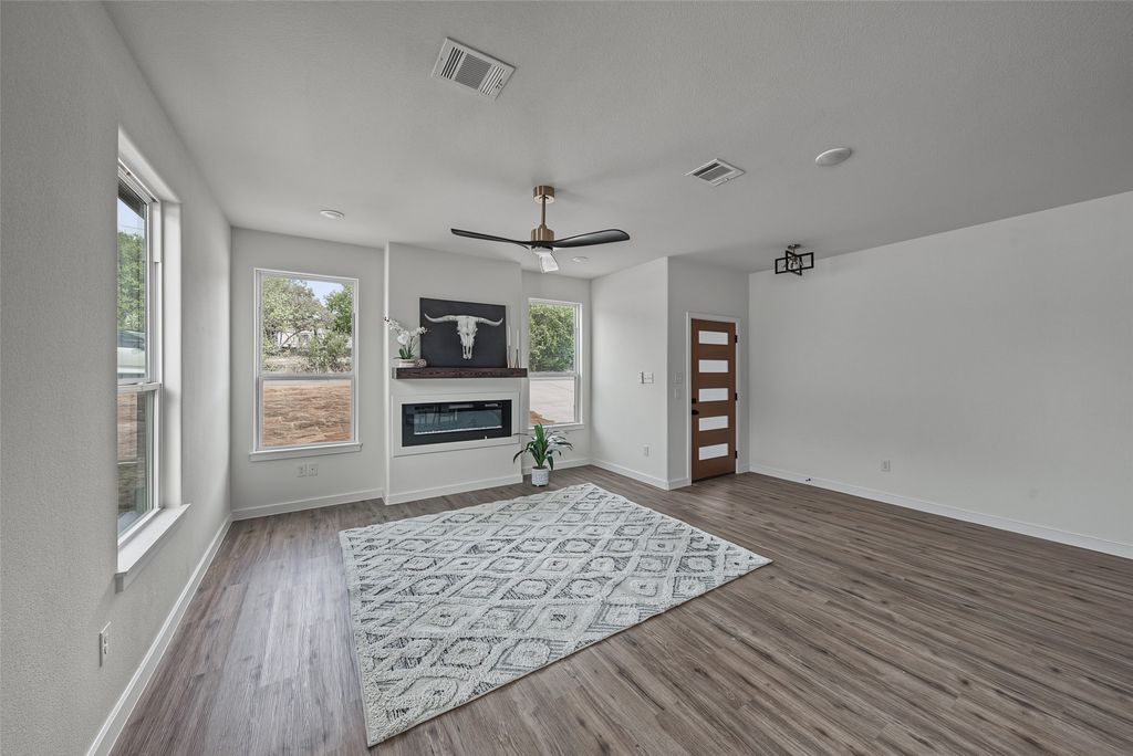 5822 Stonegate Circle, Granbury, TX 76048 — photo 4