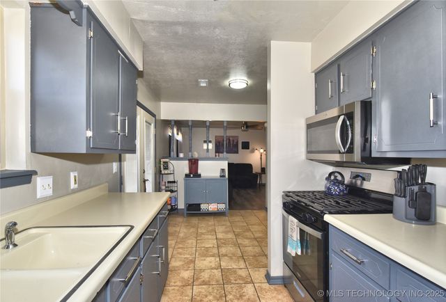 12327 E 17th Street, Tulsa, OK 74128