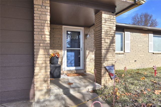 12327 E 17th Street, Tulsa, OK 74128