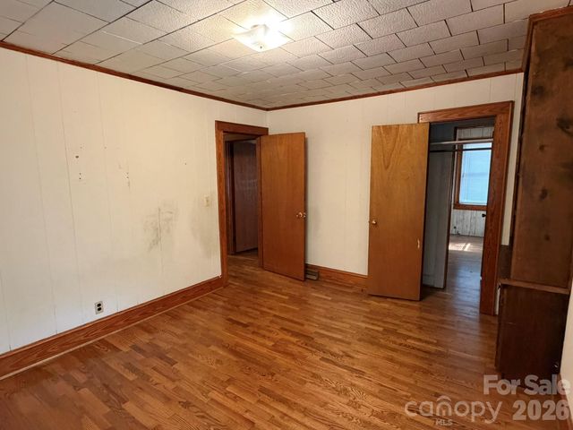 382 Alexis High Shoals Road, Dallas, NC 28034