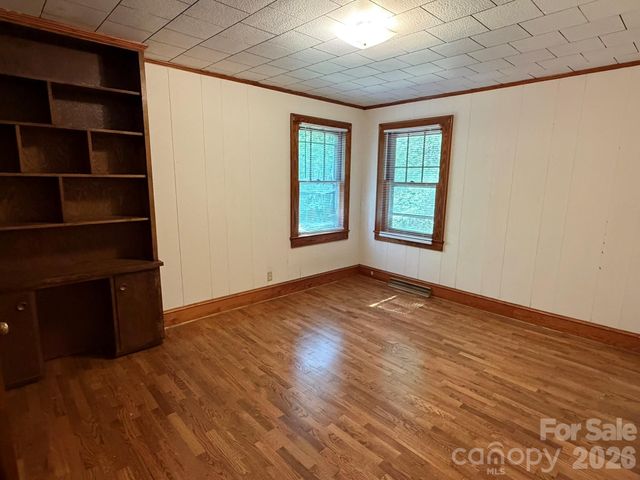 382 Alexis High Shoals Road, Dallas, NC 28034