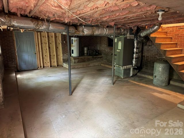 382 Alexis High Shoals Road, Dallas, NC 28034