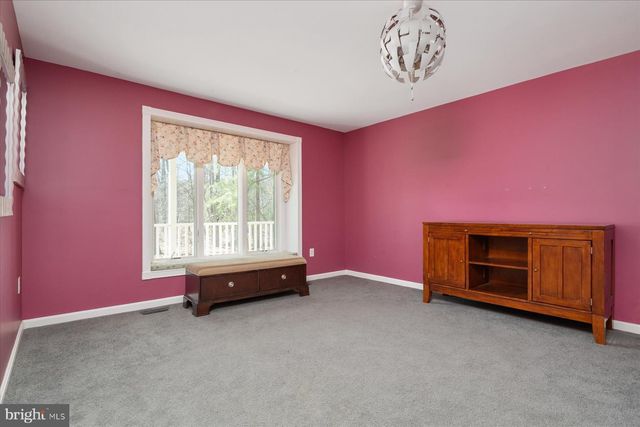 8200 MEEHLING RD, Pasadena, MD 21122