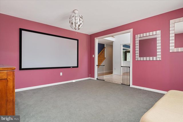 8200 MEEHLING RD, Pasadena, MD 21122