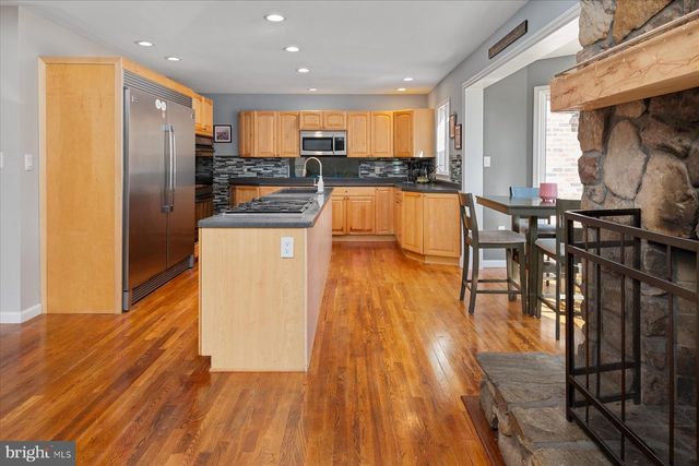 8200 MEEHLING RD, Pasadena, MD 21122