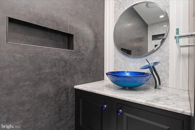 8200 MEEHLING RD, Pasadena, MD 21122