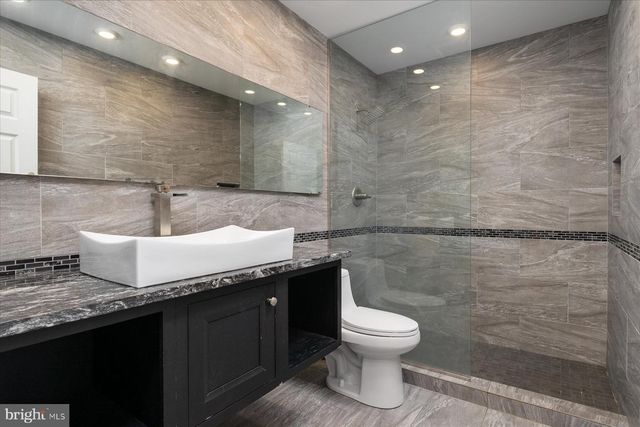 8200 MEEHLING RD, Pasadena, MD 21122