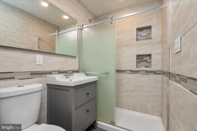 8200 MEEHLING RD, Pasadena, MD 21122