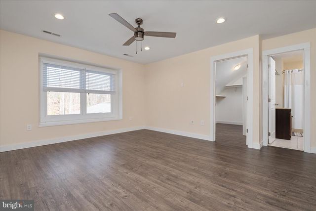 8200 MEEHLING RD, Pasadena, MD 21122