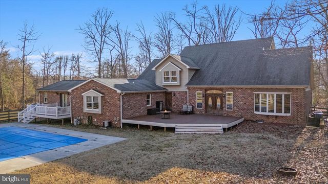 8200 MEEHLING RD, Pasadena, MD 21122