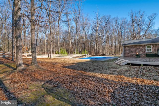 8200 MEEHLING RD, Pasadena, MD 21122