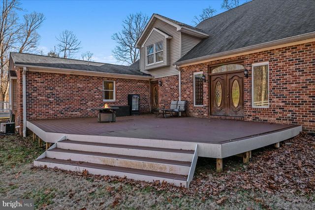 8200 MEEHLING RD, Pasadena, MD 21122