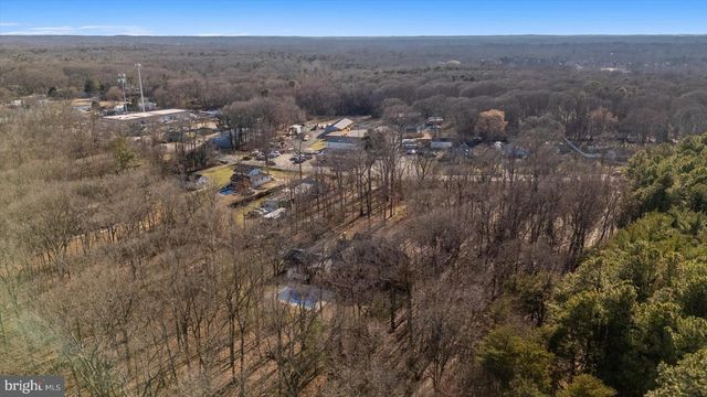 8200 MEEHLING RD, Pasadena, MD 21122