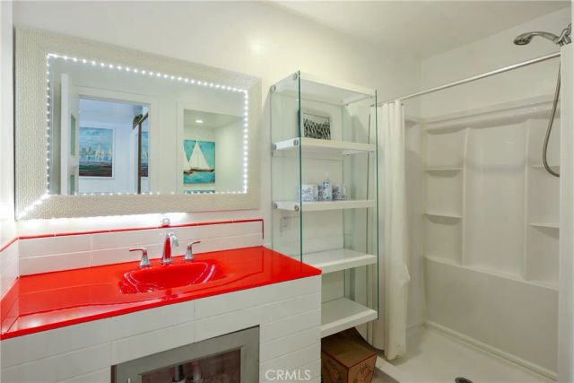 2214 W Oceanfront A, Newport Beach, CA 92663