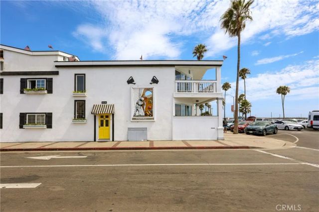 2214 W Oceanfront A, Newport Beach, CA 92663