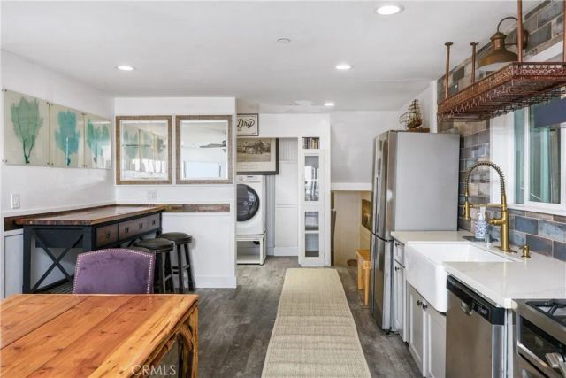 2214 W Oceanfront A, Newport Beach, CA 92663
