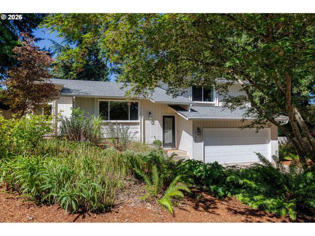 2185 W 27TH Ave, Eugene, OR 97405