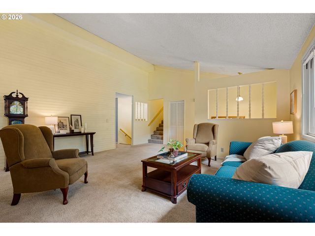 2185 W 27TH Ave, Eugene, OR 97405
