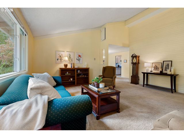 2185 W 27TH Ave, Eugene, OR 97405