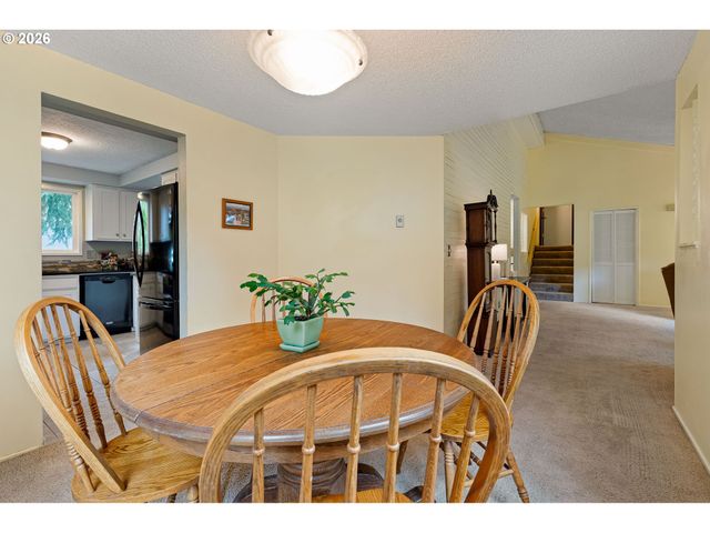 2185 W 27TH Ave, Eugene, OR 97405