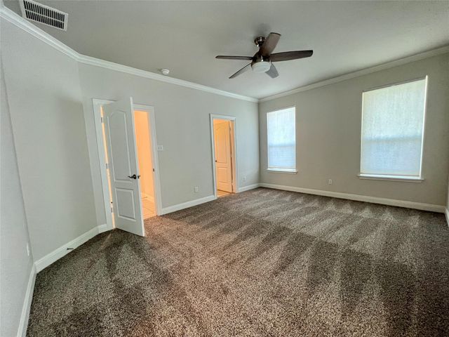 270 Danish DR 21, Hutto, TX 78634