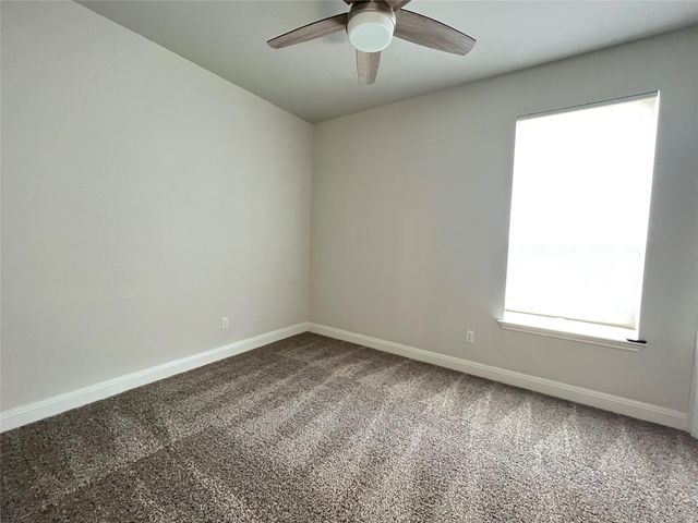 270 Danish DR 21, Hutto, TX 78634