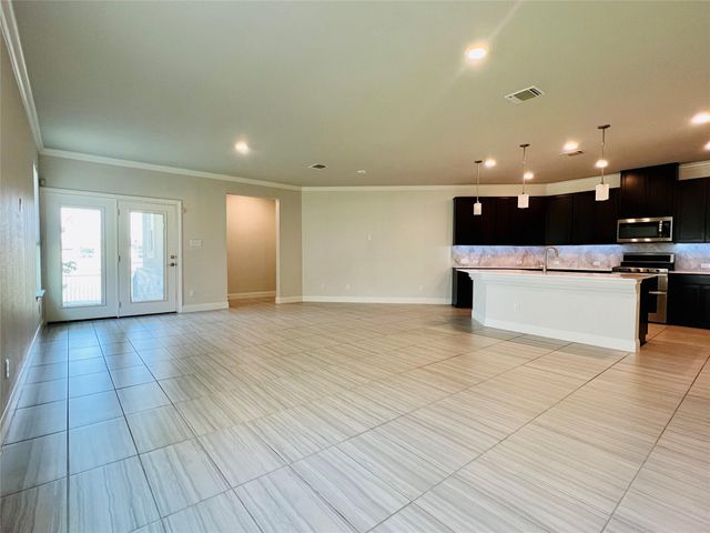 270 Danish DR 21, Hutto, TX 78634