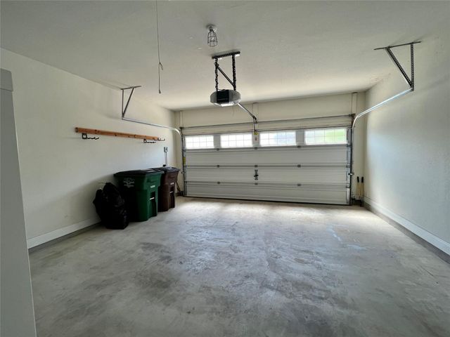 270 Danish DR 21, Hutto, TX 78634