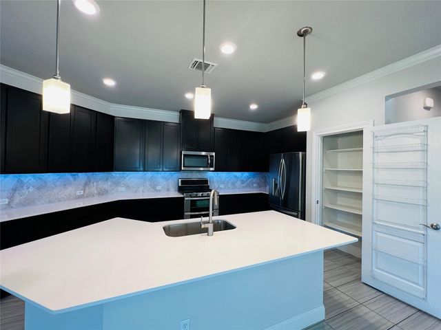 270 Danish DR 21, Hutto, TX 78634