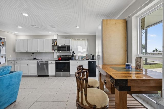 22080 MIDWAY BOULEVARD, Port Charlotte, FL 33952
