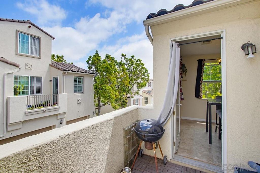 Image 14 of property listing at 1298 Fools Gold 1, Chula Vista, CA 91913