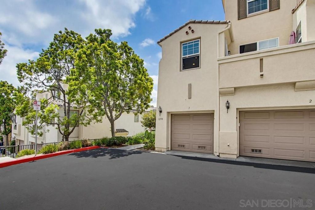 Image 25 of property listing at 1298 Fools Gold 1, Chula Vista, CA 91913