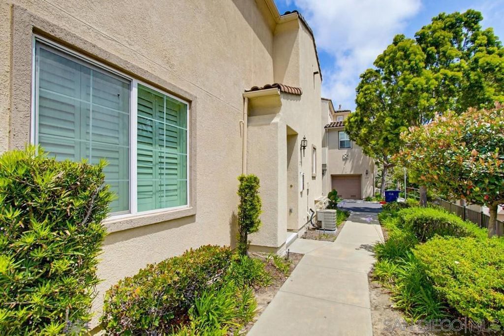 Image 28 of property listing at 1298 Fools Gold 1, Chula Vista, CA 91913