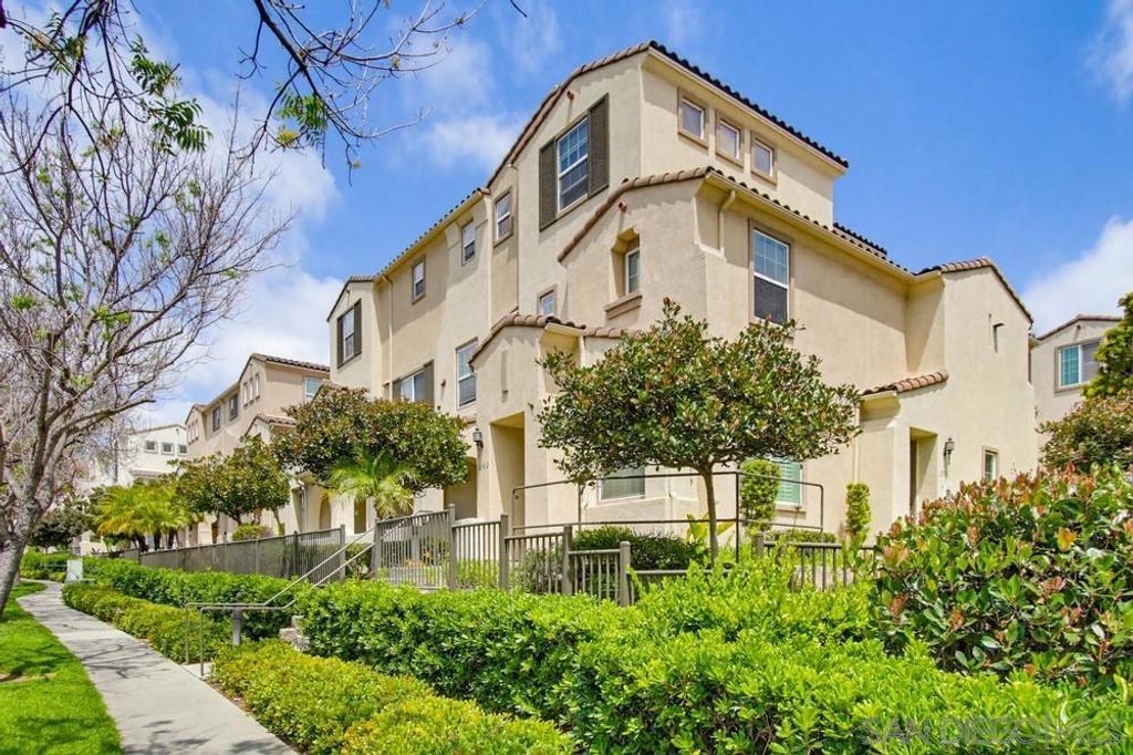 Image 30 of property listing at 1298 Fools Gold 1, Chula Vista, CA 91913