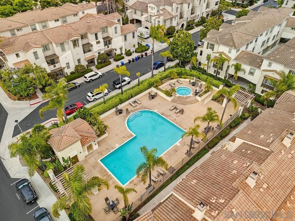 Image 37 of property listing at 1298 Fools Gold 1, Chula Vista, CA 91913