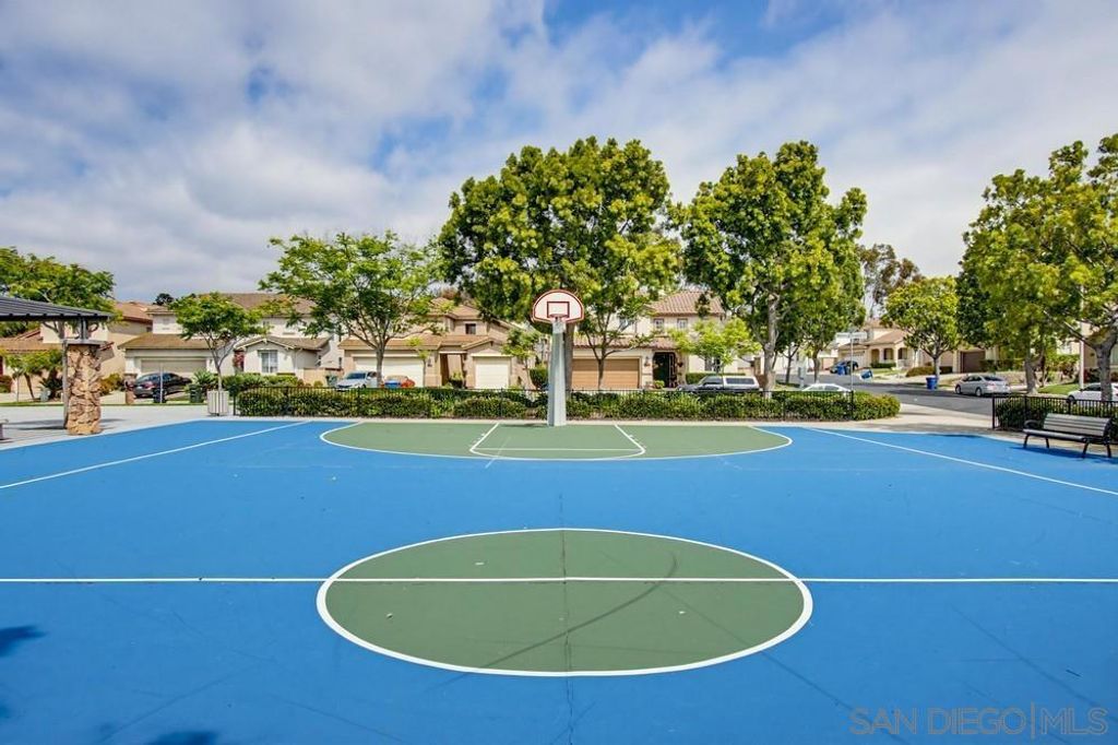 Image 49 of property listing at 1298 Fools Gold 1, Chula Vista, CA 91913