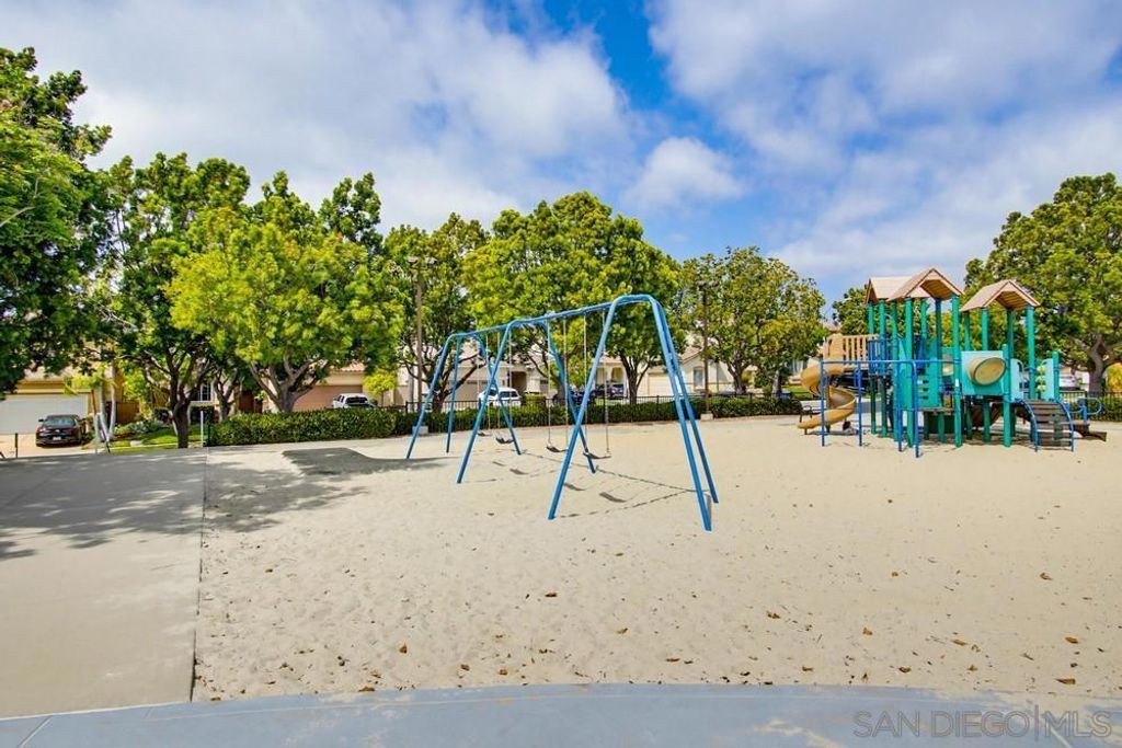 Image 51 of property listing at 1298 Fools Gold 1, Chula Vista, CA 91913