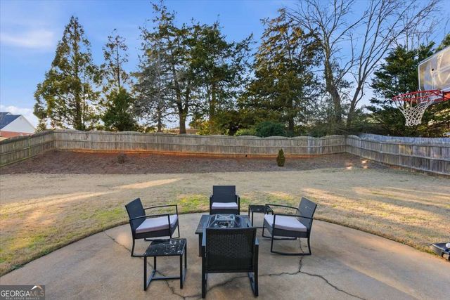 74 Planters Drive NW, Cartersville, GA 30120