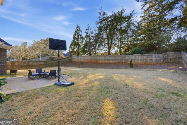 74 Planters Drive NW, Cartersville, GA 30120