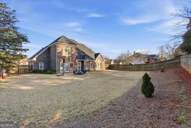 74 Planters Drive NW, Cartersville, GA 30120