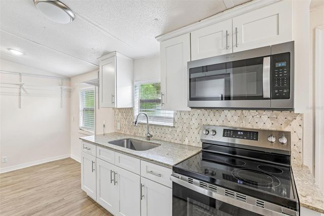 2638 SEA OATS CIRCLE S, Lakeland, FL 33815