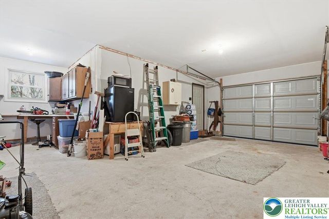 20 Pool Drive, Penn Forest Twp, PA 18229